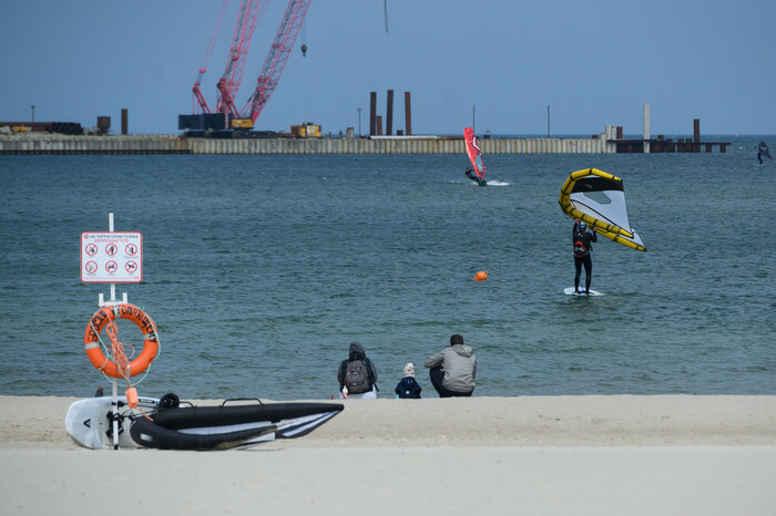 Контракт расторгают: власти ищут подрядчика, который доделает променад в Светлогорске | Фото: Александр Мелехов