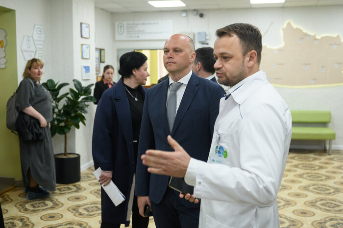 Ведётся ремонт в различных медучреждениях Калининграда и области, а также благоустройство прилежащих территорий | Фото: Александр Мелехов