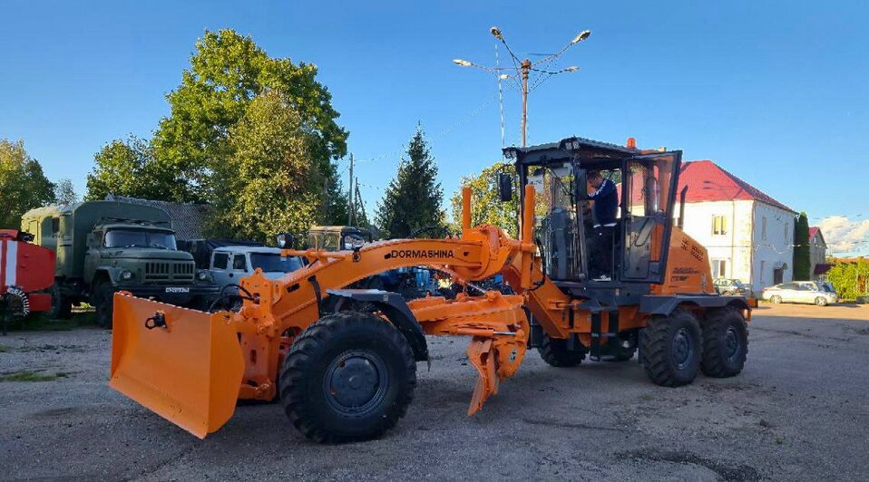 Калининградская дирекция лесхоза и природных парков купила новый автогрейдер  - Новости Калининграда | Фото: минприроды Калининградской области 