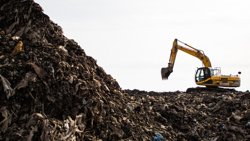 В Калининградской области к 2042 году без помощи «ВАЛЛ-И» обещают ликвидировать 16 мусорных свалок - Новости Калининграда | Фото: Александр Подгорчук / Архив «Клопс»
