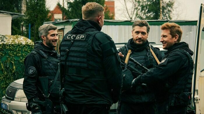 «Он счастлив очень»: 10-летний «Маленький принц» из калининградского театра снимется в сериале про спецназ - Новости Калининграда | Кадр из сериала «Наш спецназ»