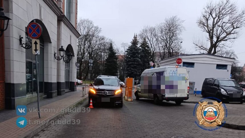 На парковке у площади Победы водитель внедорожника сбил женщину  - Новости Калининграда | Фото: ГАИ Калининградской области 