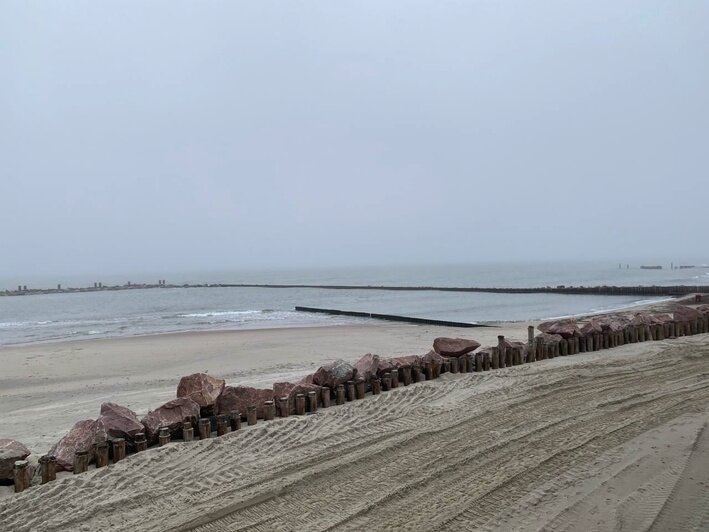 В Светлогорске у волноломов море нанесло песка, формируется полоса шириной до 35 метров — «Балтберегозащита» - Новости Калининграда | Фото: ГБУ КО «Балтберегозащита»