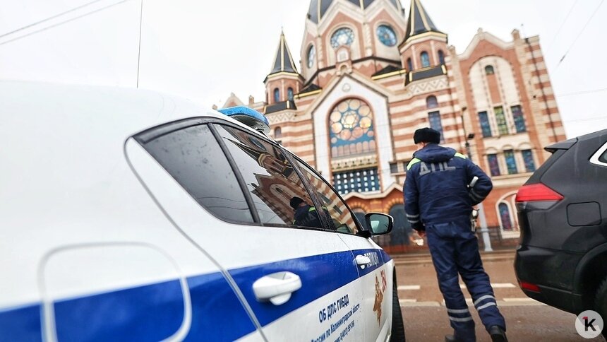 В калининградской Госавтоинспекции рассказали, почему ДПС долго не приезжают для оформления некоторых ДТП - Новости Калининграда | Фото: Александр Подгорчук / Архив «Клопс»