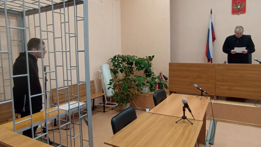 Во Взморье дилер пришёл на почту за музыкальной колонкой с наркотиками, но нашёл в коробке пустой муляж от полиции  - Новости Калининграда | Фото: Калининградский областной суд 
