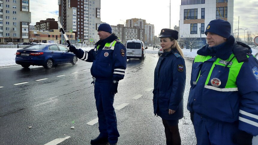 Приставы и гаишники поймали на кольце Сельмы очередную тройку водителей с долгами по кредитам  - Новости Калининграда | Фото: УФССП Калининградской области 
