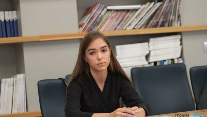 Как относятся к ЕГЭ стобалльники-2019 и куда поступают лучшие выпускники области