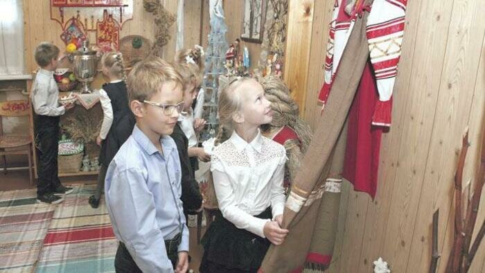 Выпускники вместе с аттестатом получают специальность