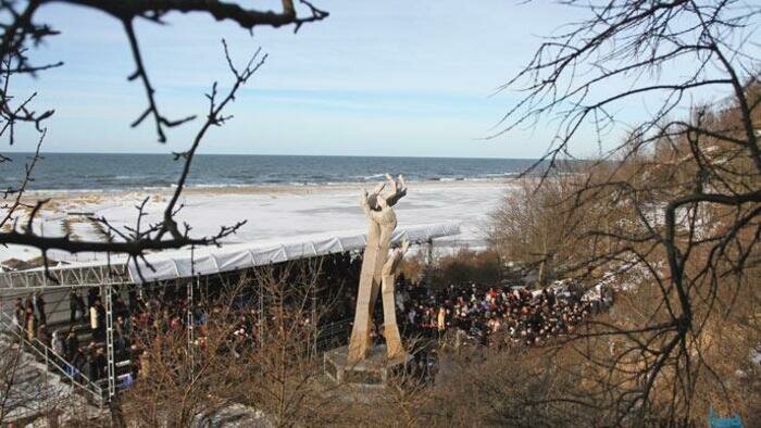 Возможен ли комфортный отдых на фоне трагедии