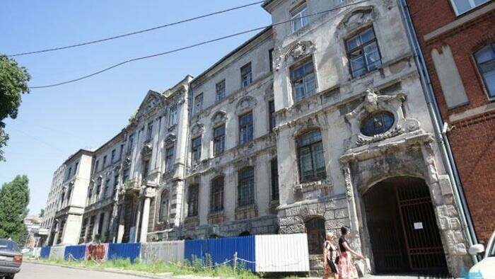 Дом на Тюленина меняет хозяина 