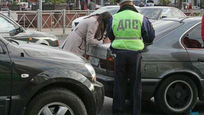 Дорожные аварии можно оформить через приложение мобильника