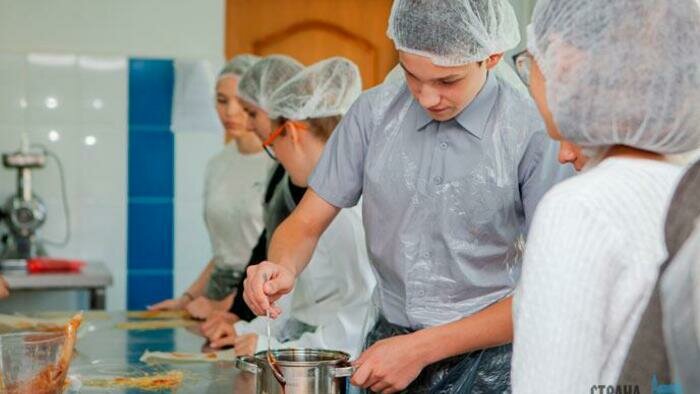 Школьники Калининградской области могут «потрогать профессии руками»
