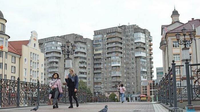 За вами гонятся бандиты?  Жмите кнопку на двери! 