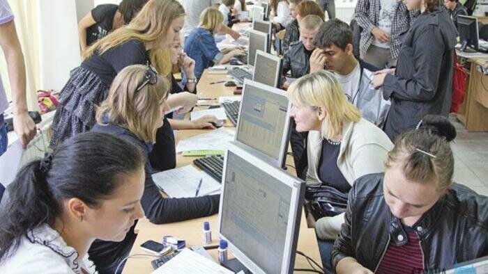 Доплаты учителям  за проведение ЕГЭ увеличат