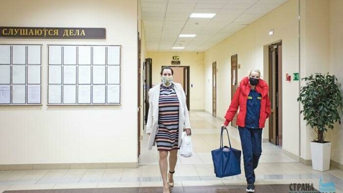 Неонатологу Элине Сушкевич запретили гулять 