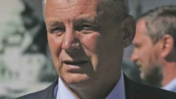 Сильный министр ушла  от губернатора к мэру