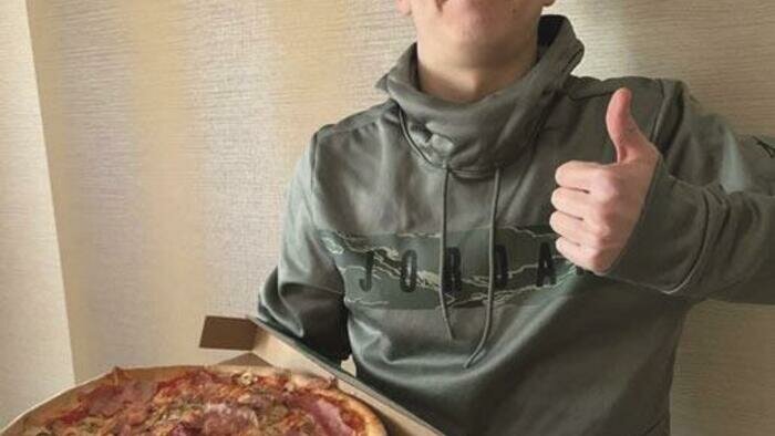 Лучший ученик недели награждается пиццей