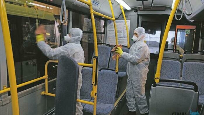 Автобусы в Калининграде обрабатывают против коронавируса