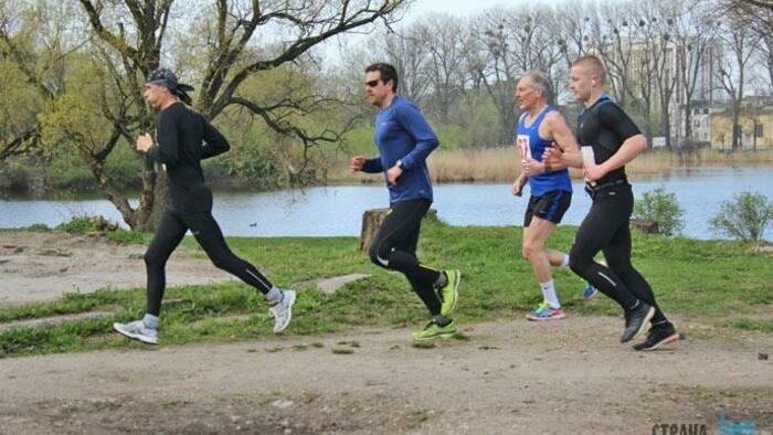 Бегунам мешали отдыхающие 