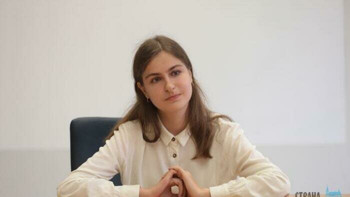 Как относятся к ЕГЭ стобалльники-2019 и куда поступают лучшие выпускники области