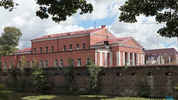 Фридрих Ларс – отец трех дочерей и лица нашего города 