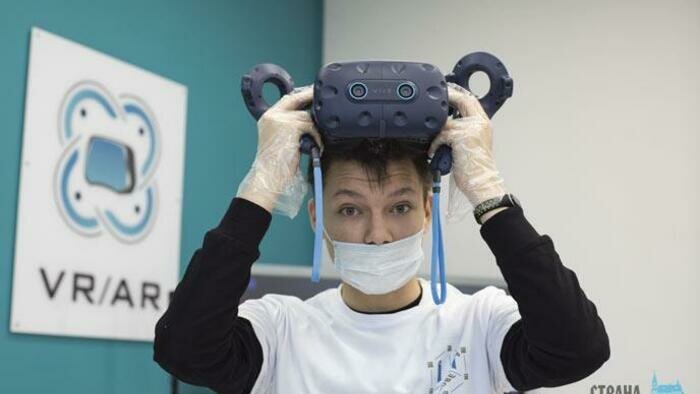 Школьников бесплатно  научат программированию  и кибергигиене 