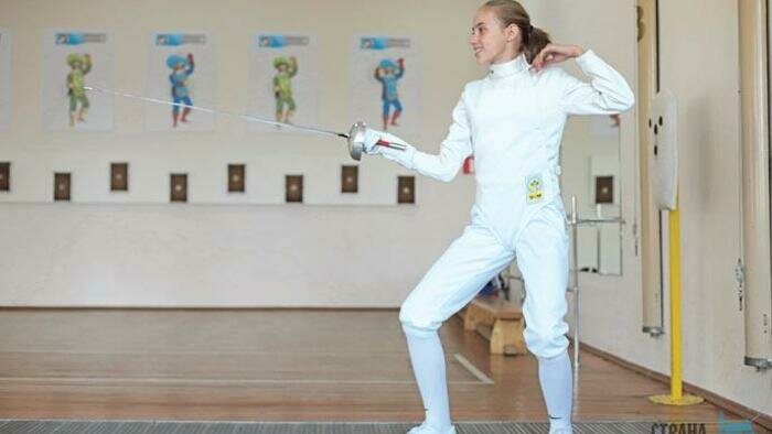 И бег,  и шпага!