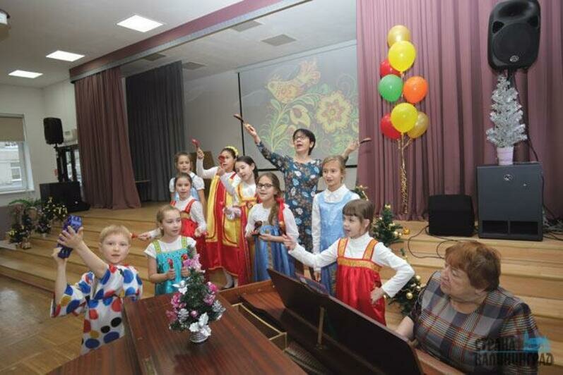 Лицей 23 отметил 70 летие