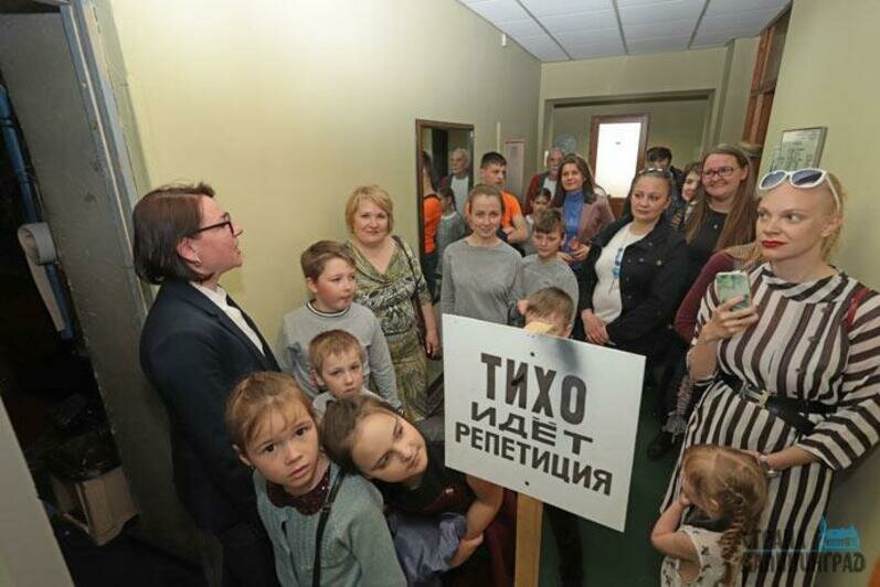 к статье «Больше всего поразили  сцена и привидения»