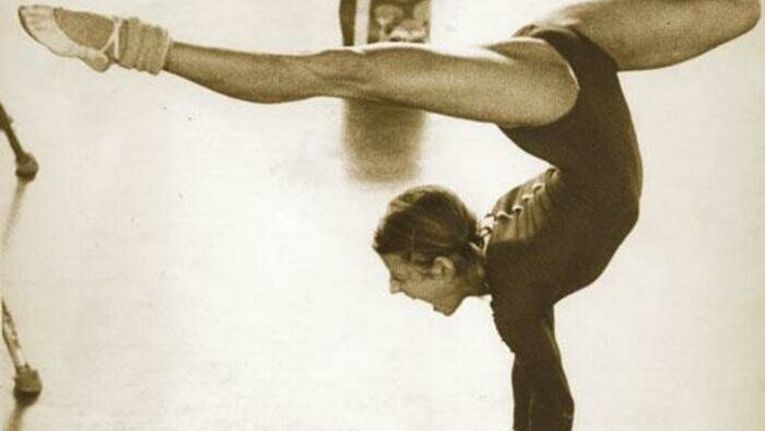 Коварное бревно  подвело «чудо  с косичками» 