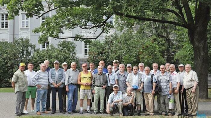 Моряков в Калининграде встречали, как космонавтов