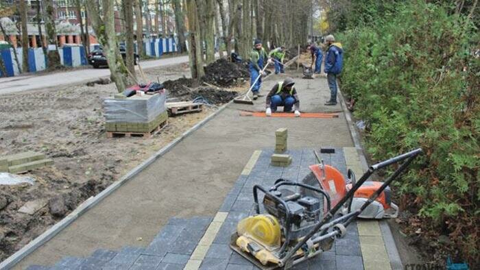 С электрички на стройку 