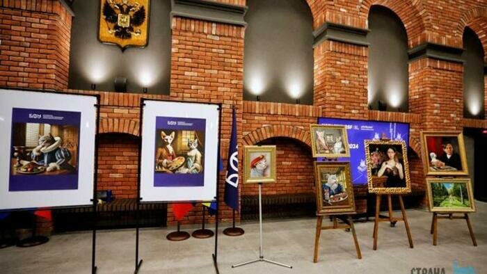 Нейросети нарисовали картины. В БФУ им. И. Канта открылась совместная выставка художника и искусственного интеллекта