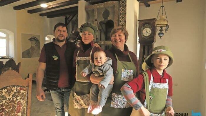 Теракт в Питере, замена в минздраве и спаржа из замка