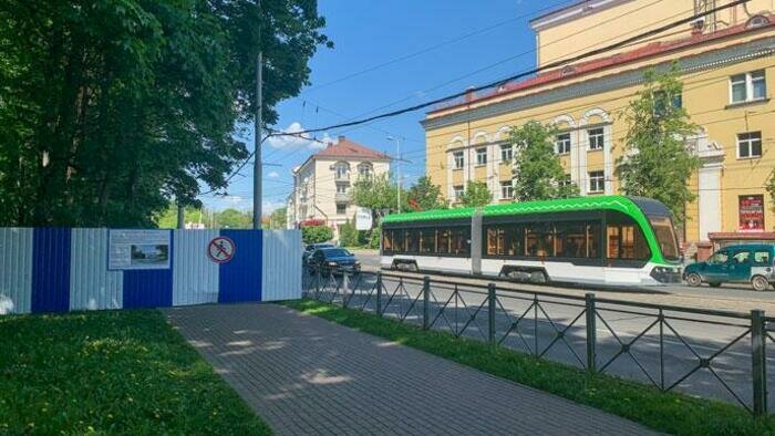 У входа на стадион «Балтика» началась реконструкция площадки