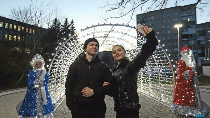 Город украсили, хотя торжества  под вопросом 