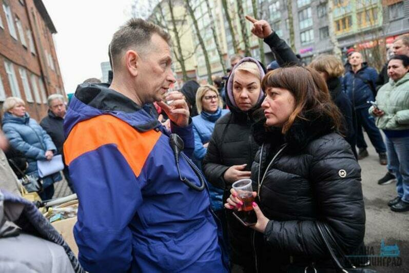 Жильцы пострадавшего в пожаре дома на Артиллерийской не хотят переезжать в маневренный фонд    