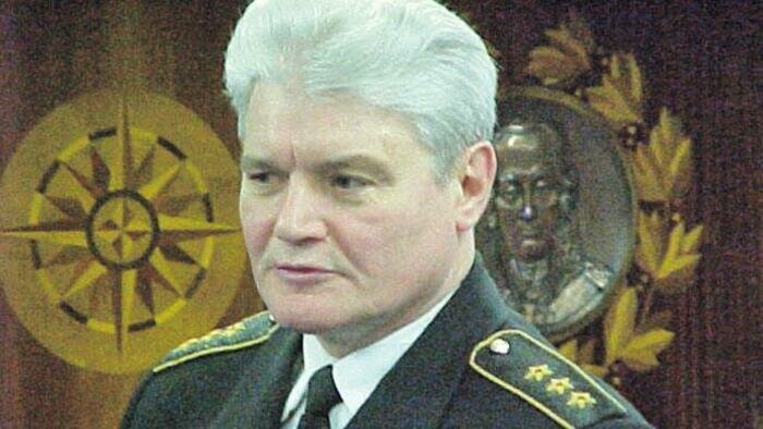 Адмирал. Губернатор. Человек