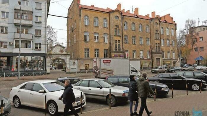 Дом с аркой на Багратиона:  ремонт с упрощением 