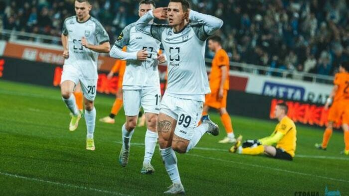 «Балтика» сравнялась с лидирующим «Торпедо»