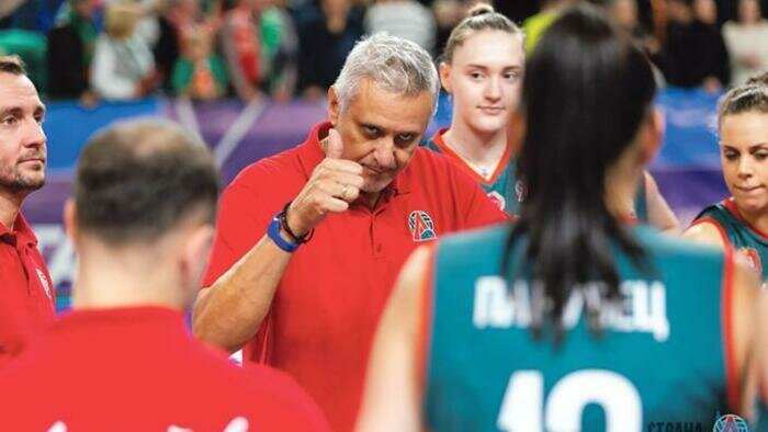 «Локомотив» сменил главного тренера 