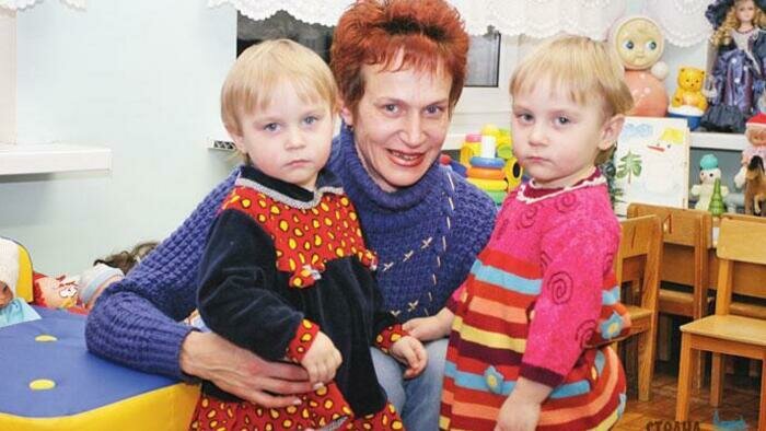 Война с бобрами, скандальная гостиница  и кровавая луна