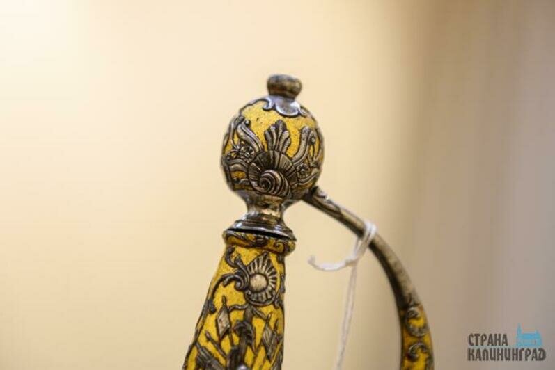 В Калининград привезли шпагу императрицы