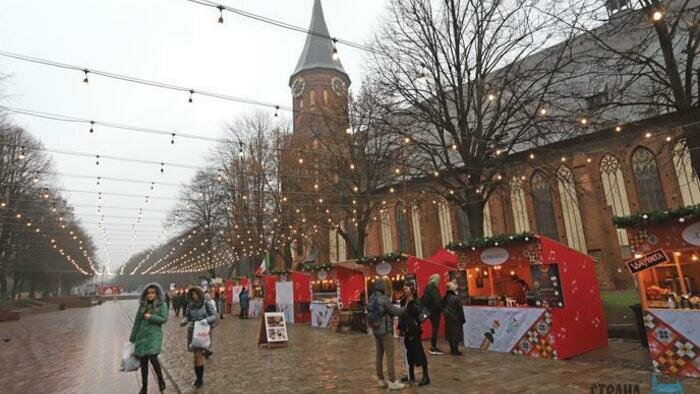 Новый год  без транспорта, гуляний и еды