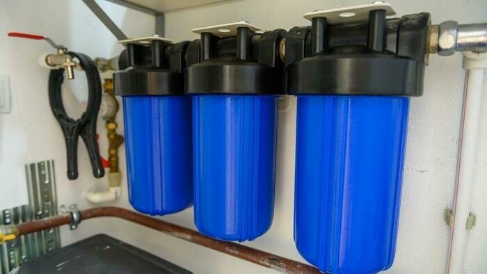 «Под боком скважина  с отличной водой, а из крана течет ржавая»