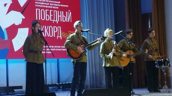 Группа музыкальной студии «Поехали» при гимназии №40 им. Ю. А. Гагарина | Фото автора