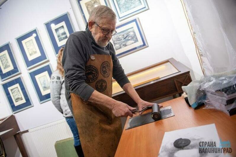 Художник Виктор Кобзев