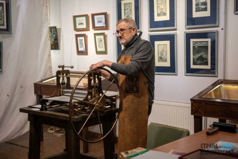 Художник Виктор Кобзев