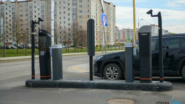В Калининграде с 15 мая заработают первые 5 платных парковок   