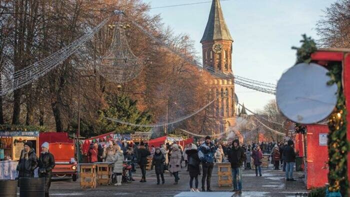 Карнавалы, ярмарки и премьеры